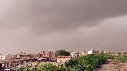 watch video : तेज आंधी से जनजीवन अस्त व्यस्त
