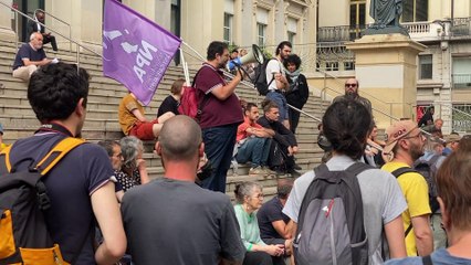 Un rassemblement dans le calme contre les violences policières