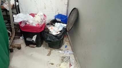 यहां एसी में सोने पर ही झगड़ा, 36 घंटे तक सड़ता रहा अस्पताल