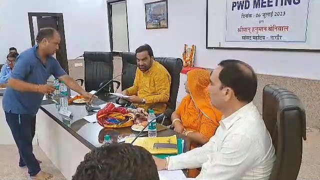 एक्शन मोड में नजर आए सांसद हनुमान बेनीवाल