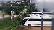 Une conduite d'eau a éclaté à Alibeyköy： L'eau a jailli à plusieurs mètres de haut