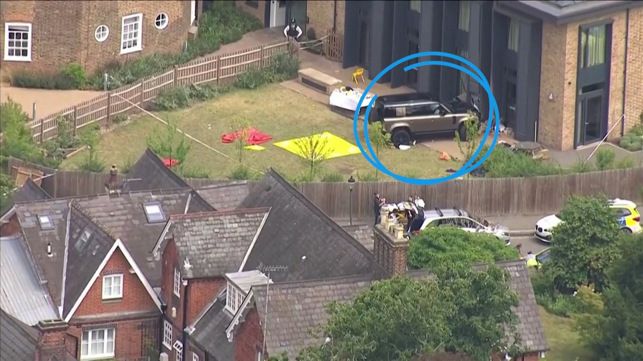 Royaume-Uni : une voiture percute une école, une fillette décède