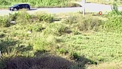 L'incendie du véhicule dans la rue a semé la panique sur le lieu de travail