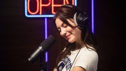 Gracie Abrams "I know it won’t work" (Live Performance) | Open Mic