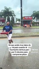 Busero deja esperando a pasajeros para ir a comprar una pizza