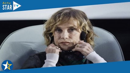 Isabelle Huppert méconnaissable : look gothique et cheveux courts, cette dernière apparition qui lai