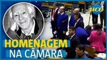 Zé Celso: deputados fazem um minuto de silêncio na Câmara
