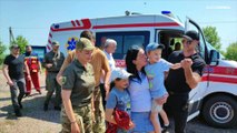 شاهد: فرحة أم أوكرانية بعودة طفليْها إثر نقلهما إلى روسيا بصفة غير قانونية