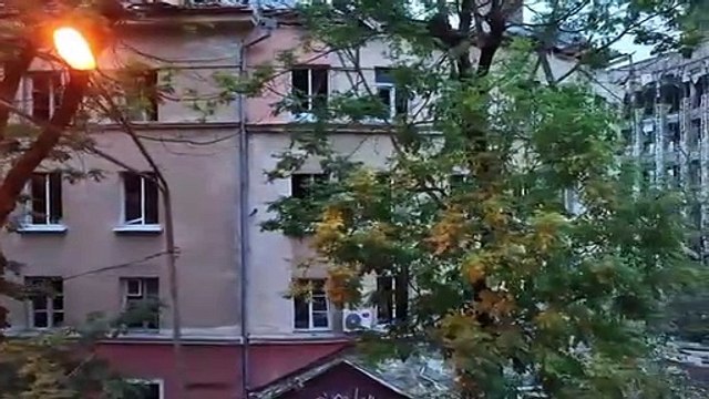 Imagens de drone mostram destruição após ataque de mísseis russo à cidade de Lviv, no oeste da Ucrânia
