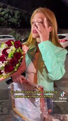 Marina Ruy Barbosa se emociona com homenagem dos fãs