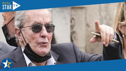 Alain Delon : ses enfants portent plainte pour "harcèlement moral" et "abus de faiblesse" contre sa