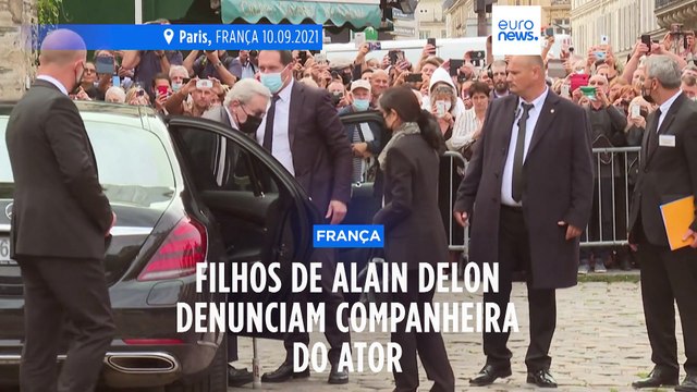 Filhos de Alain Delon apresentam queixa contra companheira do ator