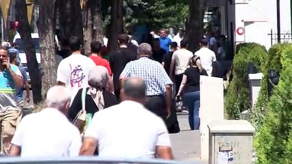 Dr. Sefer Özgen: Sıcak havalarda koyu renk elbise ve yağlı yiyeceklerden uzak durun