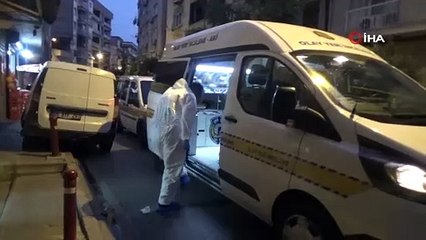 İzmir’de anne ile oğlu evlerinde ölü bulundu