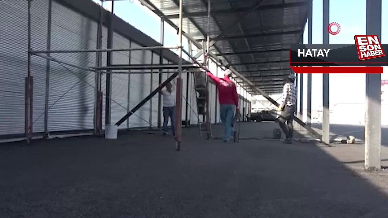 Depremin vurduğu Hatay'a yeni sebze hali 53 günde inşa edildi