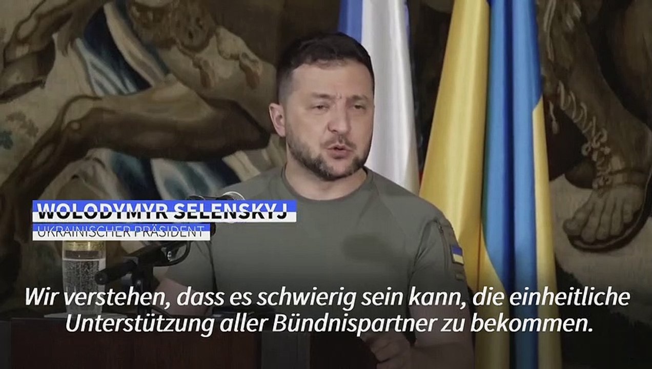 Selenskyj will 'Einladung zum Nato-Beitritt' für sein Land