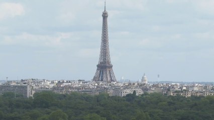 لماذا تشكل ضواحي باريس "عقدة" لرؤساء فرنسا؟