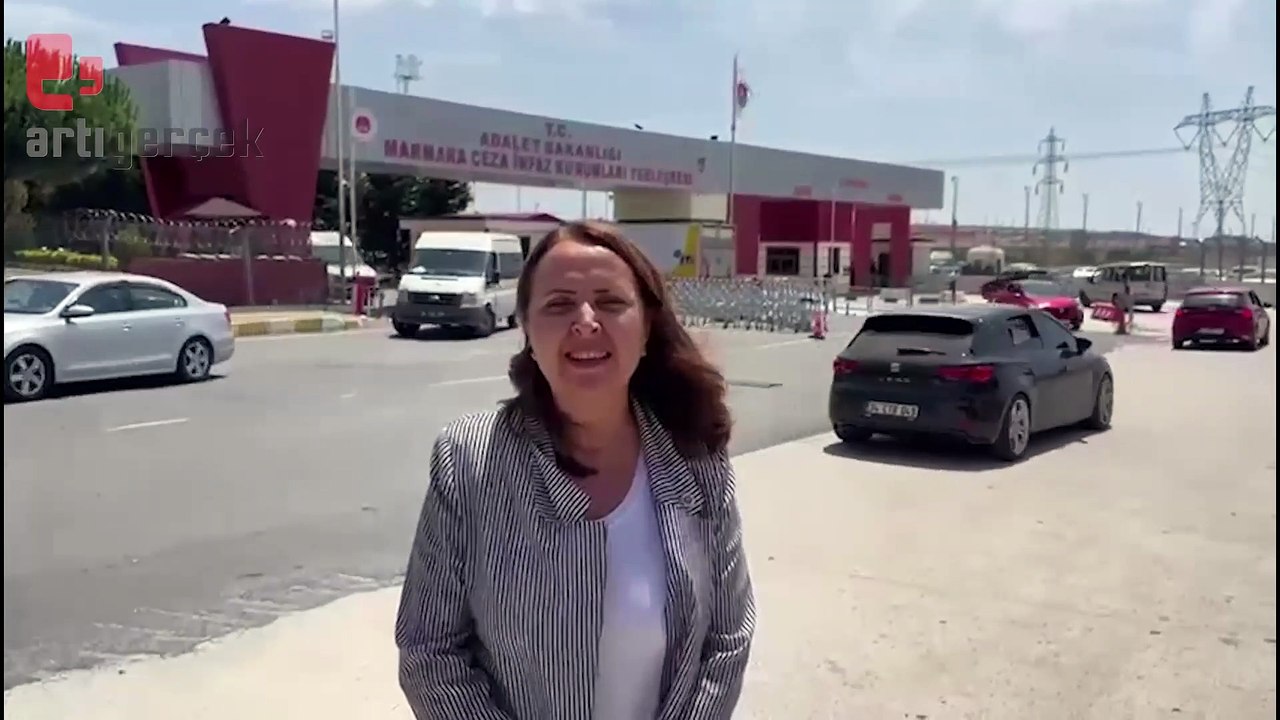 CHP'den Gezi tutukluları ve Merdan Yanardağ'a ziyaret: 'Faşizme inat, yaşasın hayat'