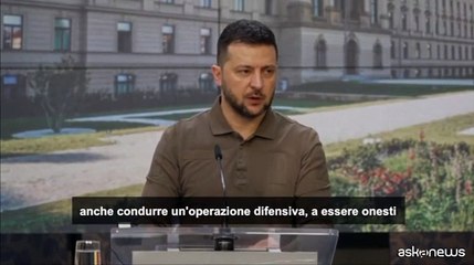 Zelensky: "difficile" combattere la Russia senza armi a lungo raggio