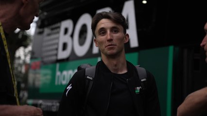 Pogacar & Hindley arrival at the hotel - Inside Tour - Tour de France 2023