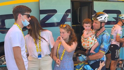 Cavendish with his family - Inside Teams  - Tour de France 2023