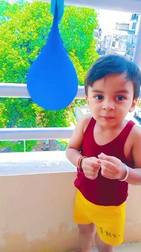 Water Balloon Popping #popping #balloons #shorts