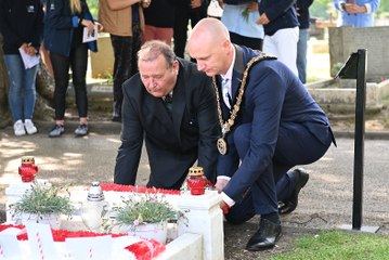 Polish sailors attend service to remember brave sea captain