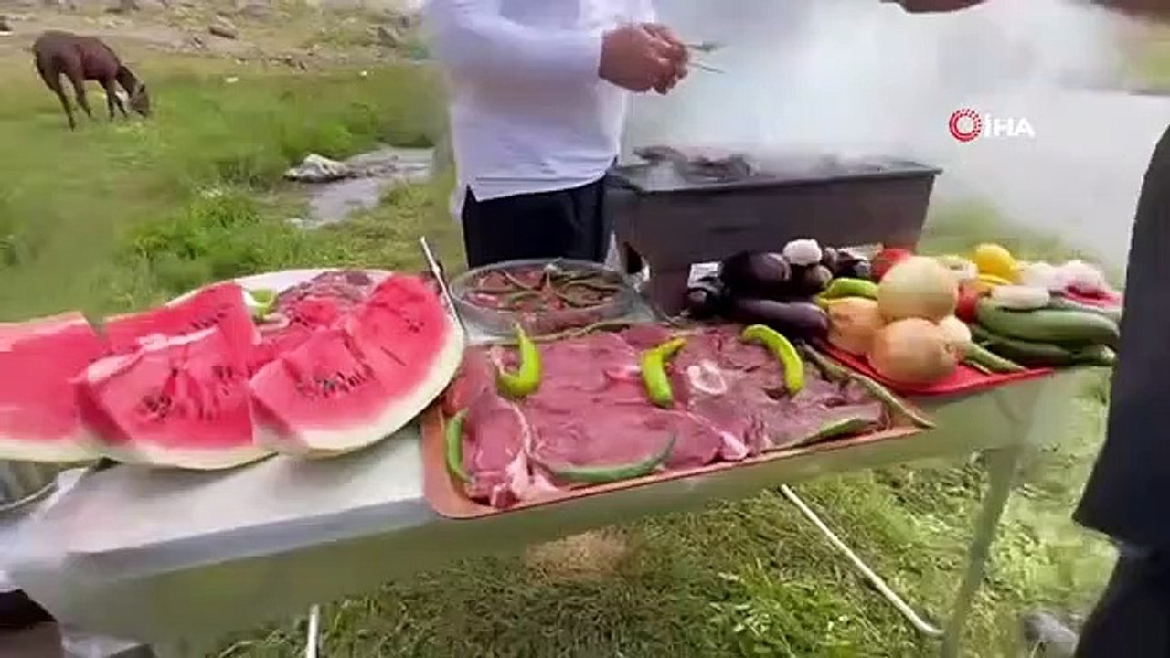 Le goût culinaire à Istanbul s'est déplacé vers le paradis et la vallée de l'enfer