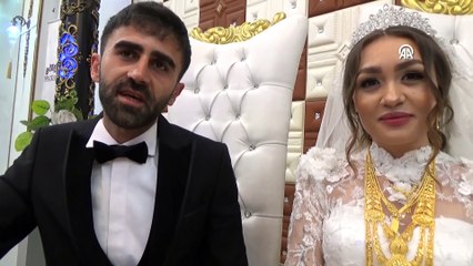 Rusya'dan Hakkari'ye gelin gelen Alona için yöresel düğün yapıldı