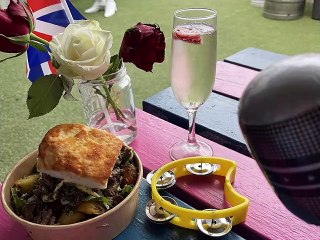 Bottomless Britpop brunch at The Night Owl in Digbeth Birmingham