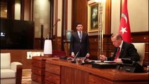Dernière minute：Le budget supplémentaire de 1,1 billion pour répondre aux besoins des administrations publiques a été présenté à la présidence de la Grande Assemblée nationale de Turquie avec la signature d'Erdogan