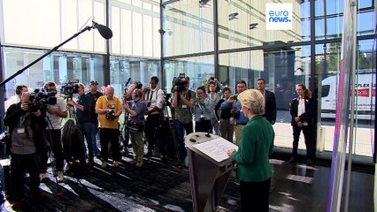 Ursula von der Leyen tours microchips hub but stays mum about new Chinese restrictions