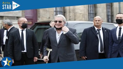 Alain Delon sous emprise ? Le geste de trop d’Hiromi Rolin qui aurait fait déborder le vase