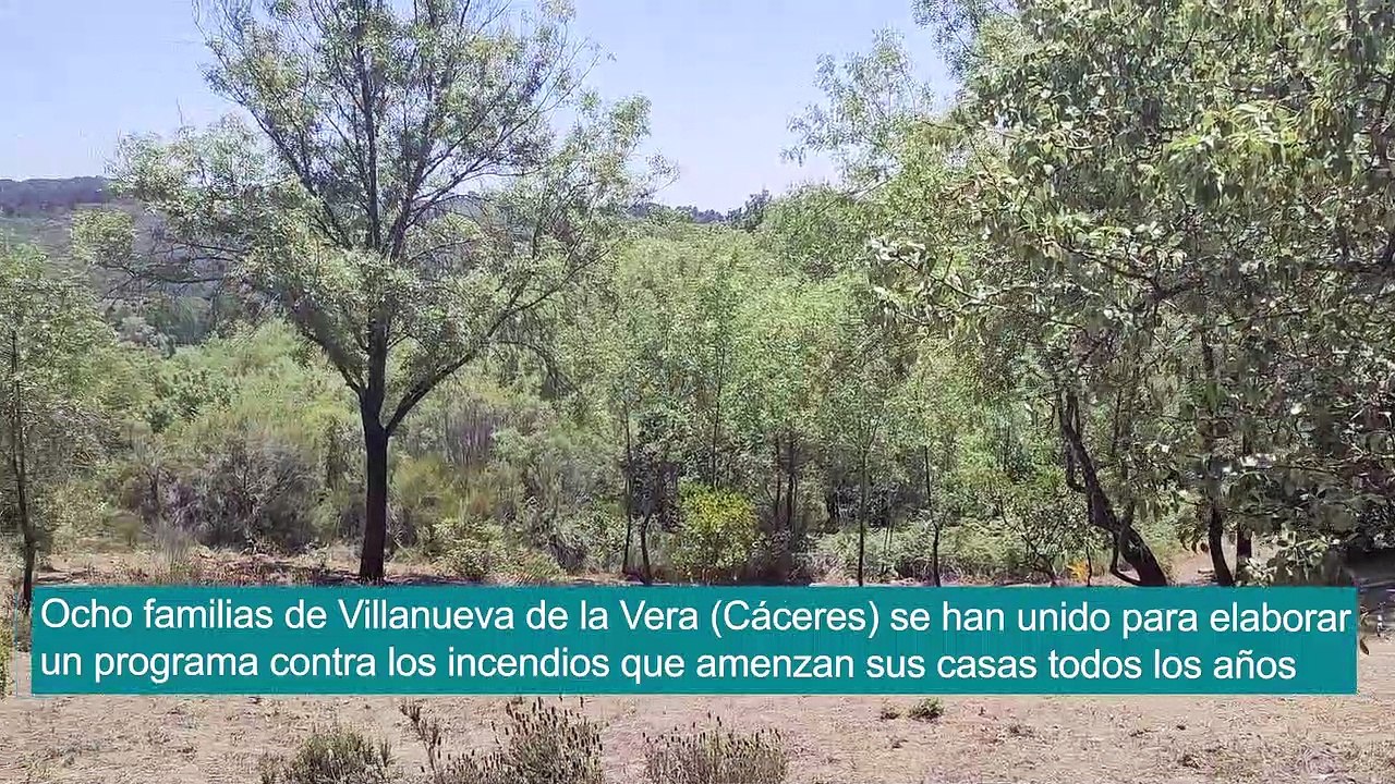 Vecinos extremeños se autoprotegen de los incendios que amenazan sus casas