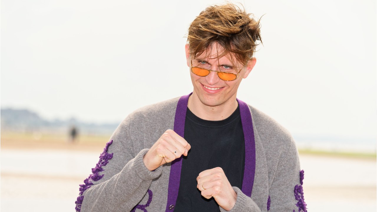 Voici - Cash (Netflix) : qui est Raphaël Quenard, l'interprète de Daniel Sauveur ?