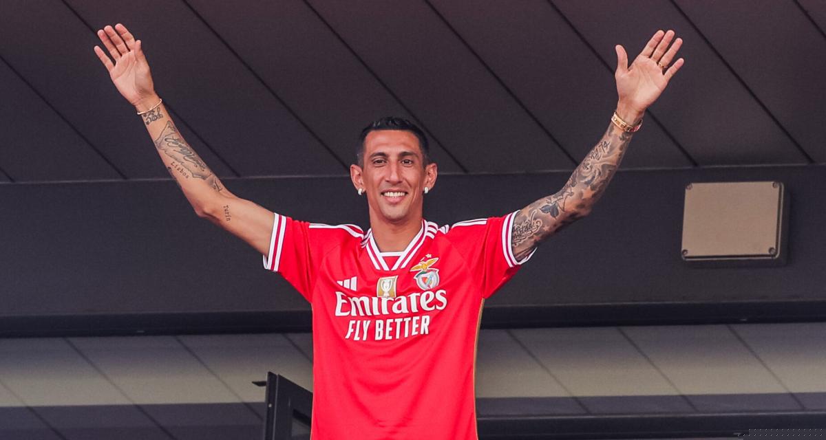  ¡La EMOCIÓN de Ángel DI MARÍA durante su presentación con el Benfica! 