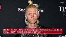 Machine Gun Kelly erfüllt den Traum eines Fans, indem er ihm ins Gesicht schlägt