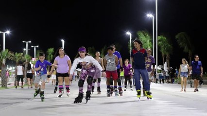 Grupo de Patinadores de Fortaleza se reúne na Beira-mar toda semana