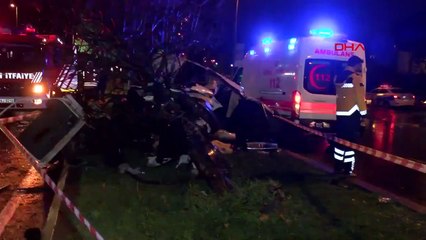 Accident de voiture sur Kartal Beach Road : 1 mort, 1 blessé