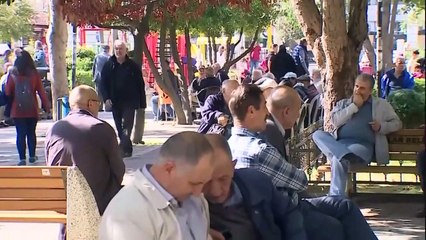 Le projet de loi a été adopté par la commission ! Le salaire le plus bas des fonctionnaires est passé à 22 000, l'augmentation des pensions a été mise dans le sac au dernier moment