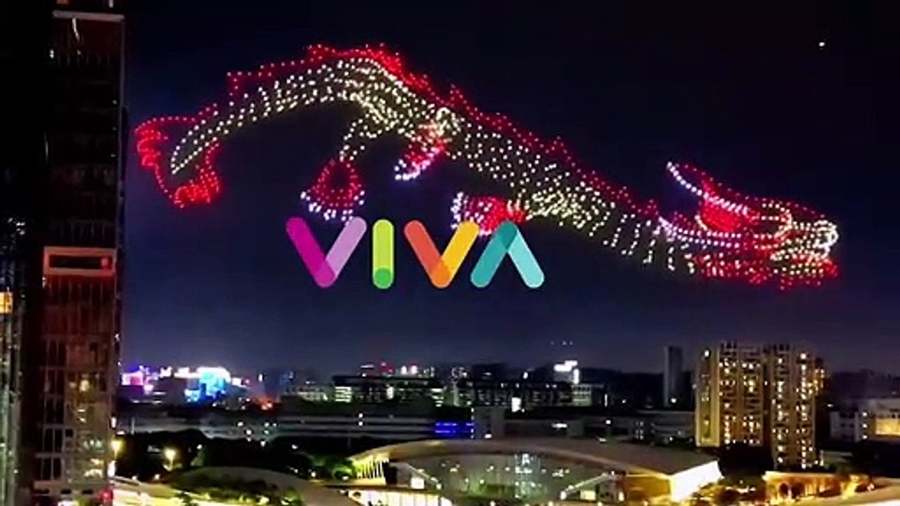 BIKIN NGANGA! Ribuan Drone Membentuk Naga di La...