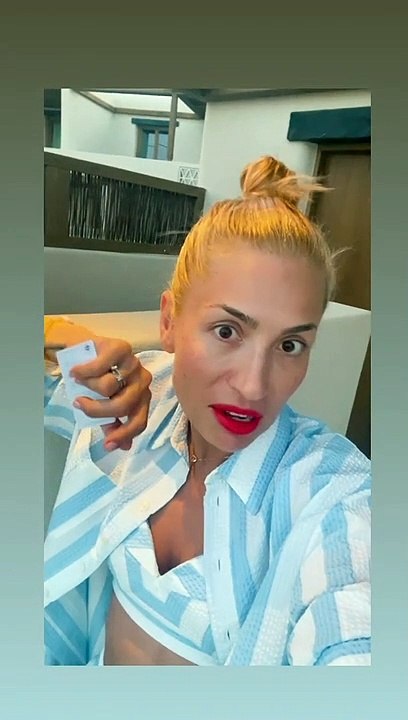 Μαρία Ηλιάκη: Πήγε ξανά στη Μύκονο μετά από 20 χρόνια - Πλούσιο υλικό από τις διακοπές της