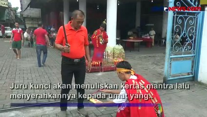 Melihat Tradisi Penganut Taoisme di Medan, Ritual Persembahan Leluhur