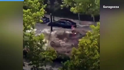 Alluvione a Saragozza in Spagna, le immagini choc