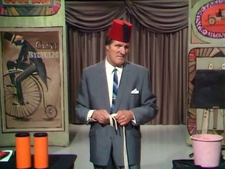 It's Tommy Cooper (1970) S01E01 - February 7, 1970