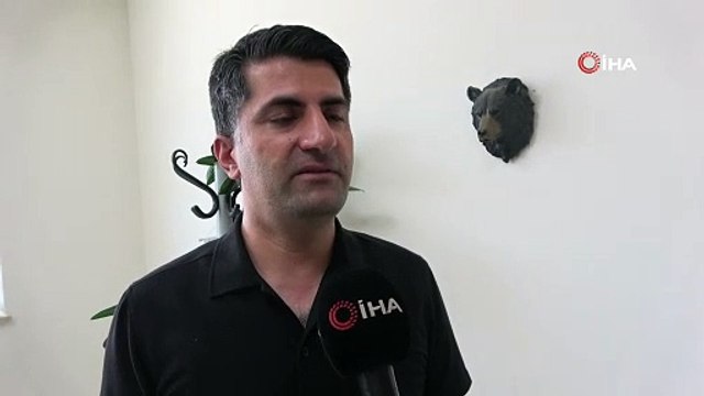 Ayı uyarısında bulundu, ayı saldırısına uğradı!