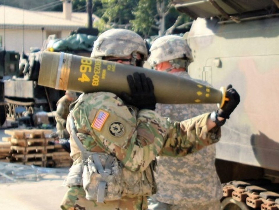 Kritik an US-Waffenlieferung: Was macht Streumunition so gefährlich?