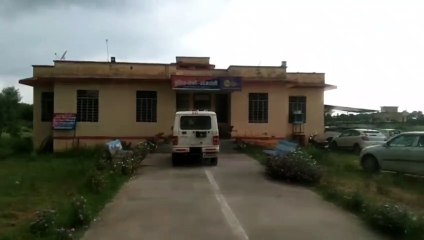 पुलिस बैरक में निजी अस्पताल संचालक को सांप ने डसा, थानेदार सहित तीन पुलिसकर्मी सस्पेंड