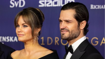 GALA VIDÉO - PHOTO - Sofia et Carl Philip de Suède : adorable cliché en présence de leurs 3 enfants
