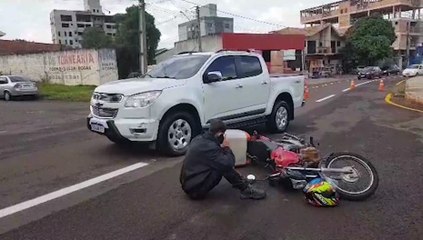 Motociclista fica ferido após colisão com caminhonete no Alto Alegre